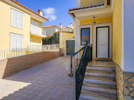 Casa de 4 dormitorios en Ericeira, Portugal No. 182399
