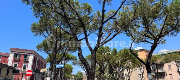 2 bedrooms Apartment in San Giorgio a Cremano, Italy No. 333161 4