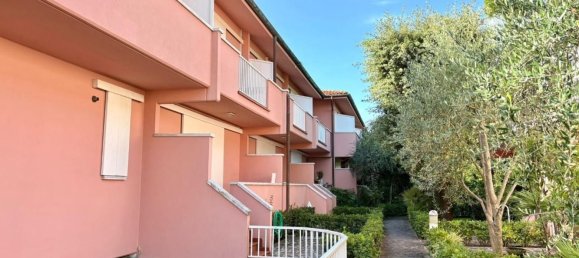 3 Schlafzimmer Haus in Massa, Italy, Nr. 327202 18