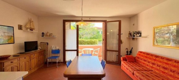 3 Schlafzimmer Haus in Massa, Italy, Nr. 327202 5