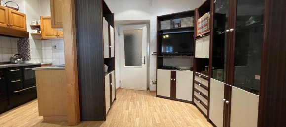 3-salle Appartement à Borgo d'Anaunia, Italy No. 90055 13