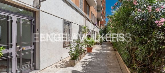 Квартира с 2 спальнями в Рим, Италия № 132171 2