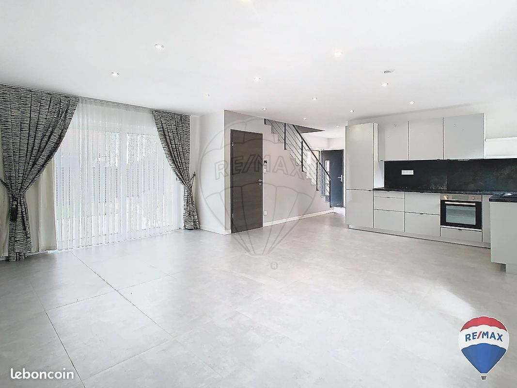 Casa de 4 dormitorios en Retzwiller, France No. 264120