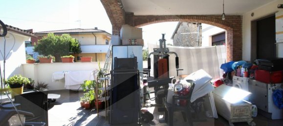 4 rooms Apartment in Pisa, Italy No. 27954 18