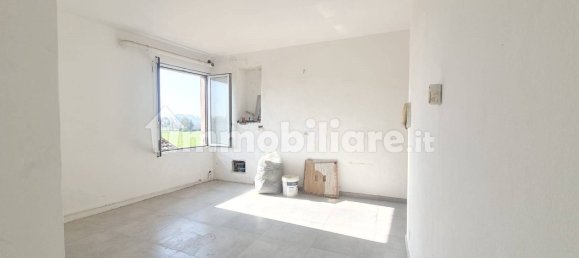 Apartamento de 2 dormitorios en Piacenza, Italy No. 31543 16