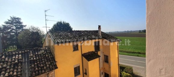Apartamento de 2 dormitorios en Piacenza, Italy No. 31543 26