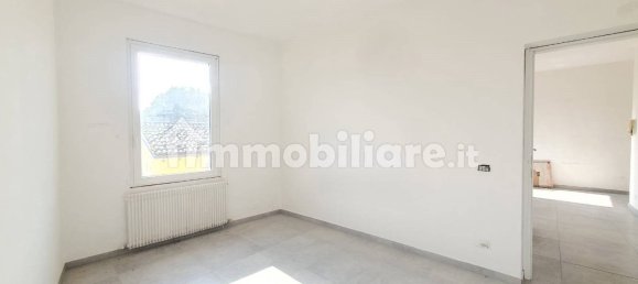 Apartamento de 2 dormitorios en Piacenza, Italy No. 31543 10
