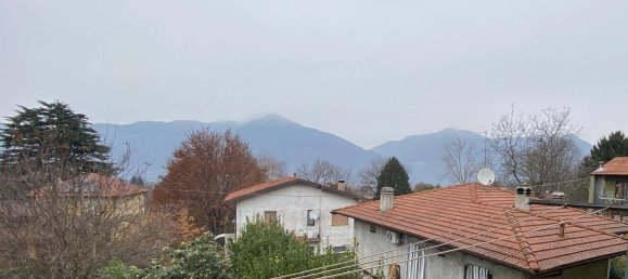 2 bedrooms Apartment in Orino, Italy No. 283020 10