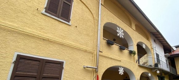 2 bedrooms Apartment in Orino, Italy No. 283020 3