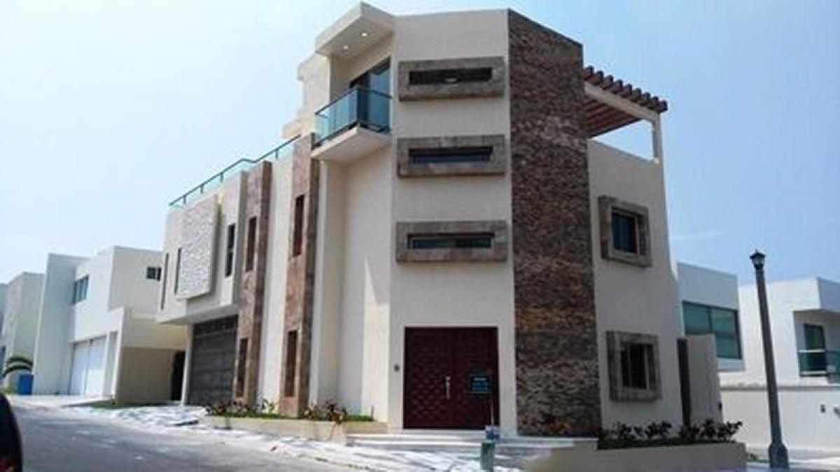 4 bedrooms House in Veracruz, Mexico No. 216519