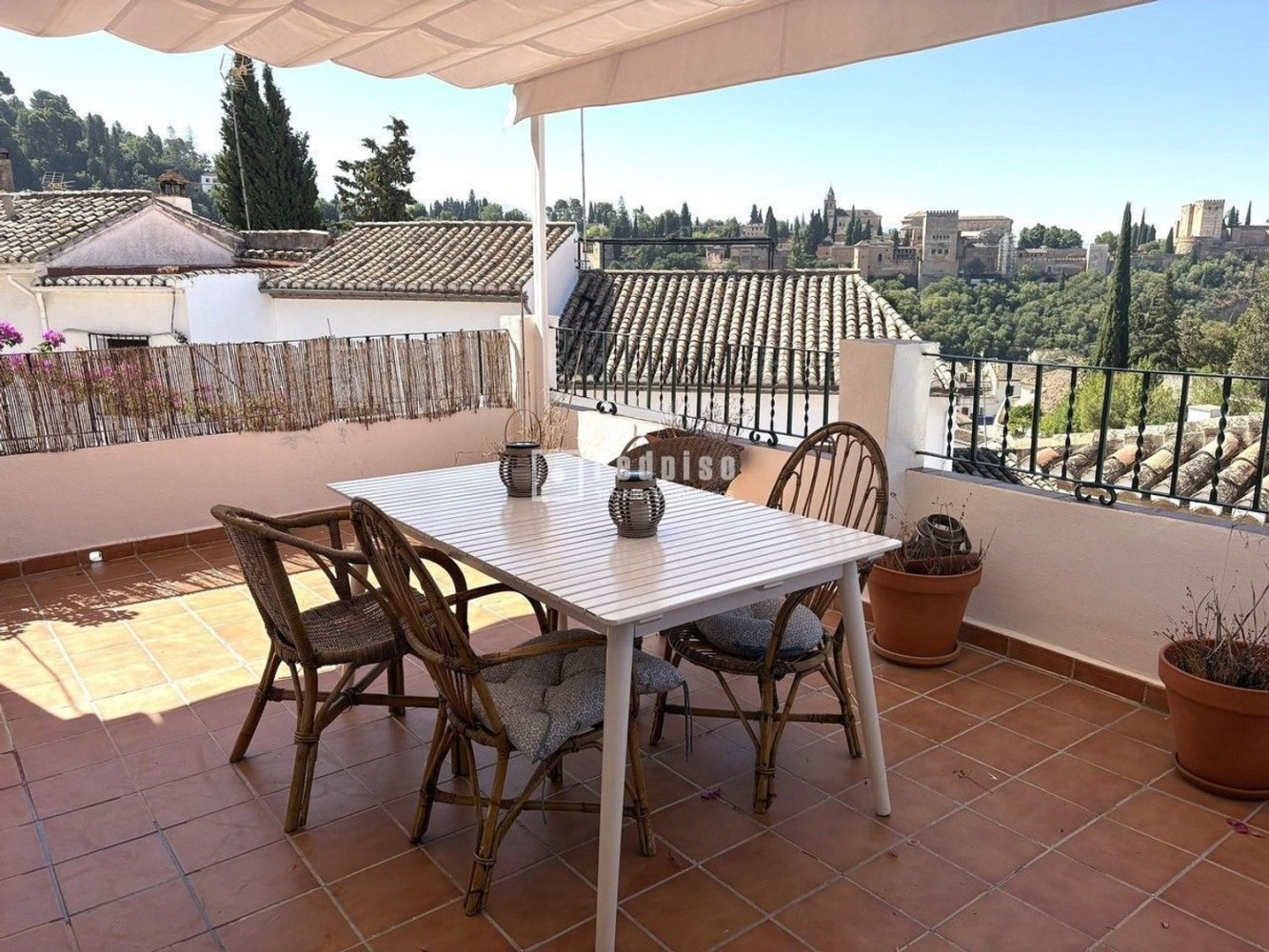 2 غرف نوم منزل ذو طابقين في Granada, Spain رقم 217194