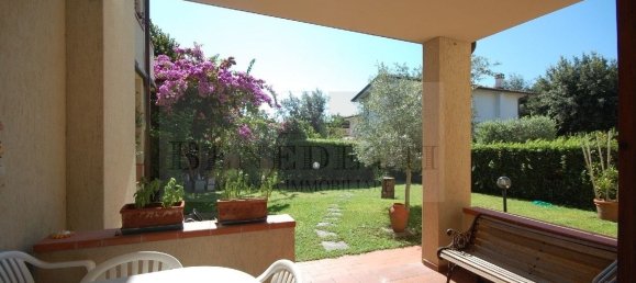 4 bedrooms Apartment in Pietrasanta, Italy No. 370813 20