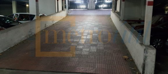  مرآب في Salamanca, Spain رقم 67118 7