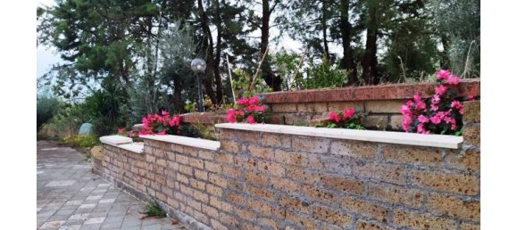 Здание с 5 спальнями в Паломбара Сабина, Италия № 253157 4