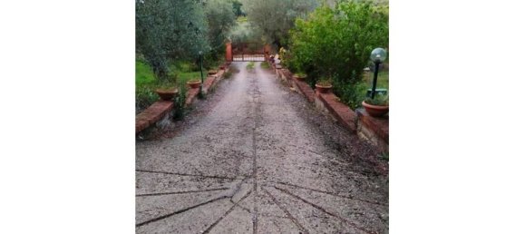 Здание с 5 спальнями в Паломбара Сабина, Италия № 253157 3