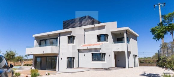 7 bedrooms Villa in Quarteira, Portugal No. 31947 41