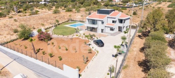 7 bedrooms Villa in Quarteira, Portugal No. 31947 32