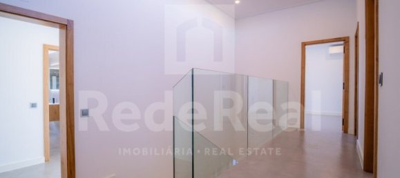 7 bedrooms Villa in Quarteira, Portugal No. 31947 5