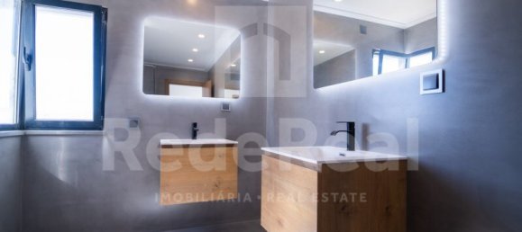 7 bedrooms Villa in Quarteira, Portugal No. 31947 7