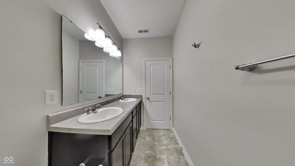 3 bedrooms House in McCordsville, USA No. 418833