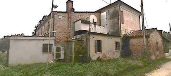 140m² Commercial property in Masi, Italy No. 218043 4