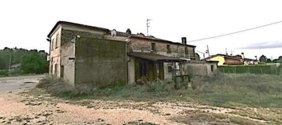 140m² Commercial property in Masi, Italy No. 218043 6