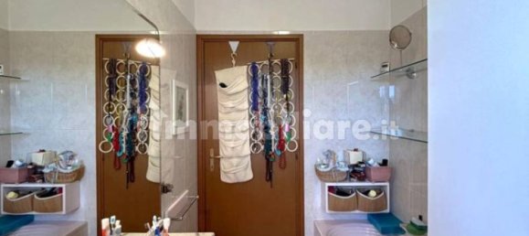 Apartamento de 3 dormitorios en Desio, Italy No. 324827 20