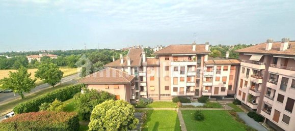 Apartamento de 3 dormitorios en Desio, Italy No. 324827 11