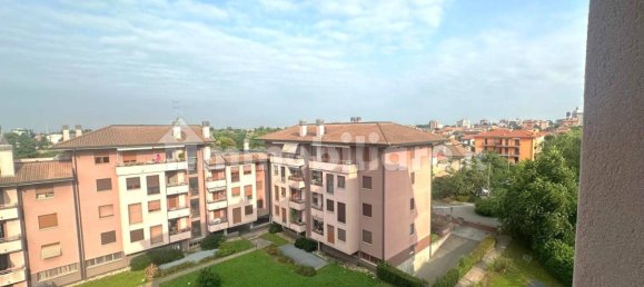 Apartamento de 3 dormitorios en Desio, Italy No. 324827 26