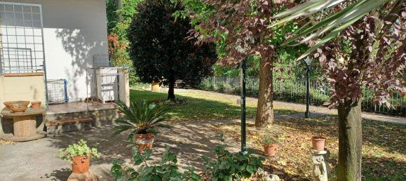 3 rooms Apartment in Figline e Incisa Valdarno, Italy No. 165991 24