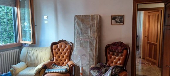 3 rooms Apartment in Figline e Incisa Valdarno, Italy No. 165991 12