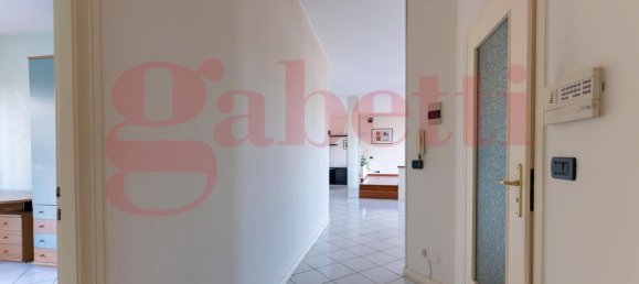 5 rooms Apartment in Settimo Torinese, Italy No. 178698 16