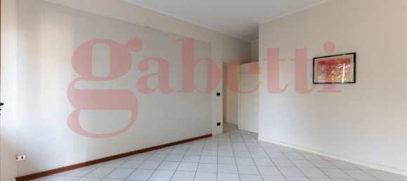 5 rooms Apartment in Settimo Torinese, Italy No. 178698 19