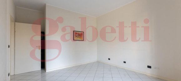 5 rooms Apartment in Settimo Torinese, Italy No. 178698 20