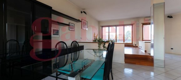 5 rooms Apartment in Settimo Torinese, Italy No. 178698 9
