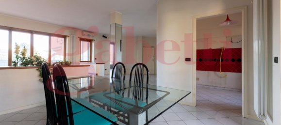5 rooms Apartment in Settimo Torinese, Italy No. 178698 10