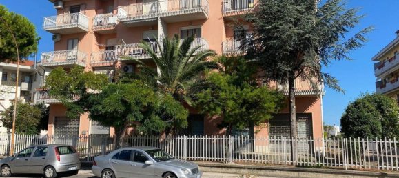 1 room Commercial property in Vasto, Italy No. 272164 17
