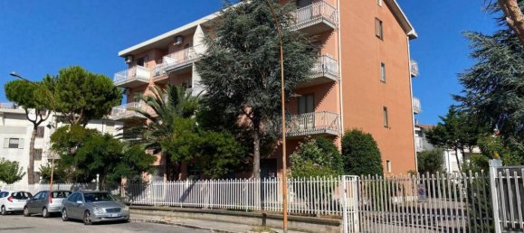 1 room Commercial property in Vasto, Italy No. 272164 2