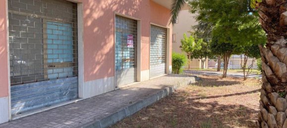 1 room Commercial property in Vasto, Italy No. 272164 6
