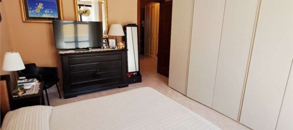 8 غرف نوم منزل في Surbo, Italy رقم 339210 46