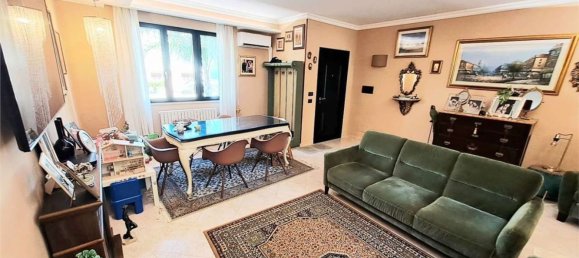 8 غرف نوم منزل في Surbo, Italy رقم 339210 32