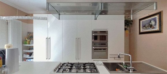 8 غرف نوم منزل في Surbo, Italy رقم 339210 28