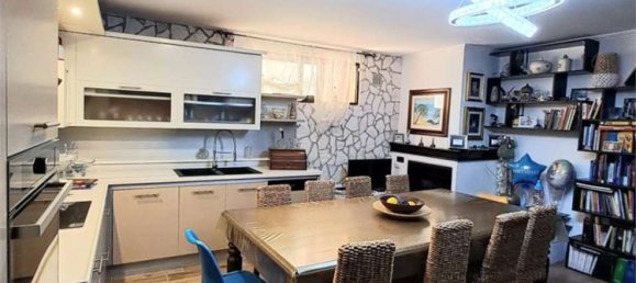 8 غرف نوم منزل في Surbo, Italy رقم 339210 50