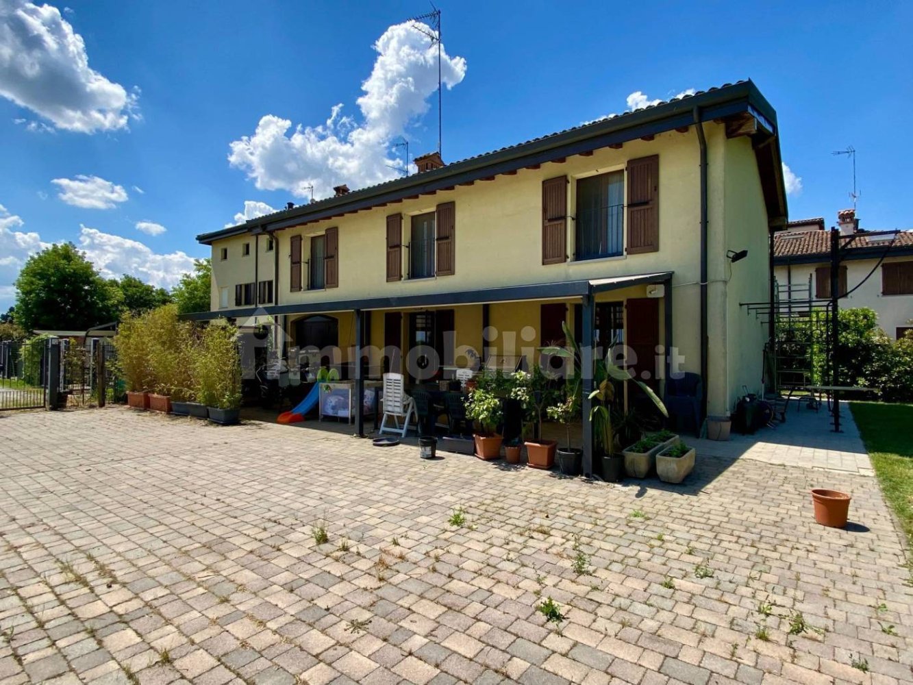 3 bedrooms Villa in Carpi, Italy No. 398023