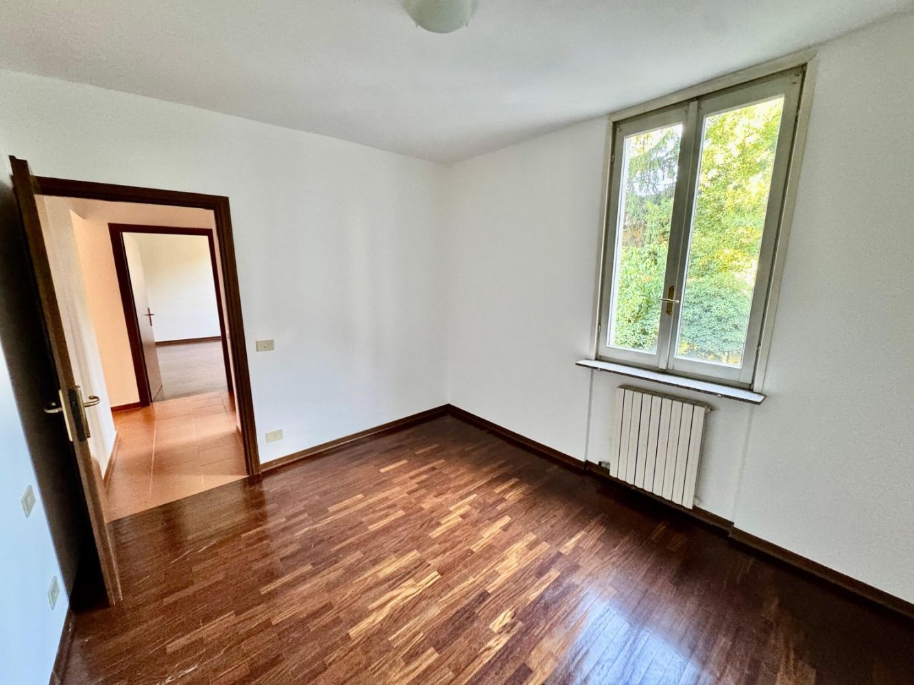 3-salle Appartement à Piacenza, Italy No. 263246