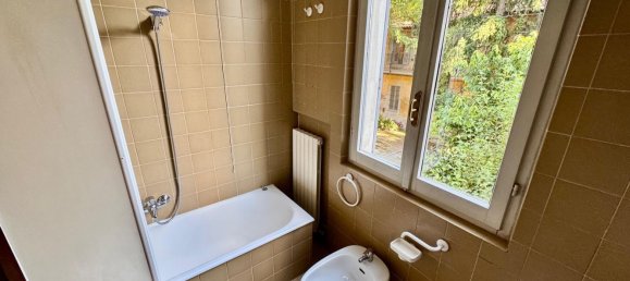 3-salle Appartement à Piacenza, Italy No. 263246 22