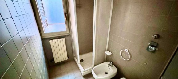 3-salle Appartement à Piacenza, Italy No. 263246 21