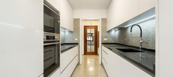 4 bedrooms Apartment in Porto, Portugal No. 123629 19