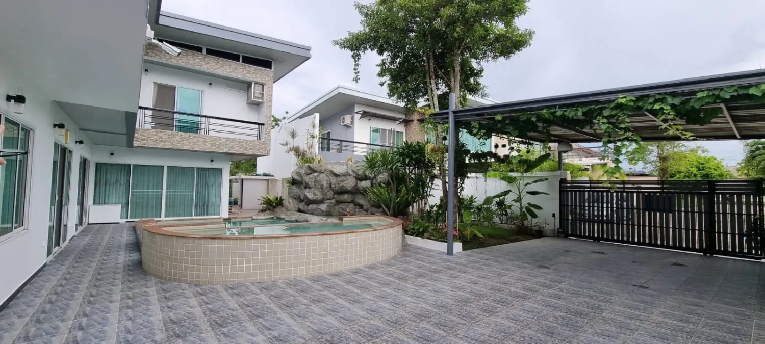 5 chambres Maison à Pattaya, Thailand No. 11155