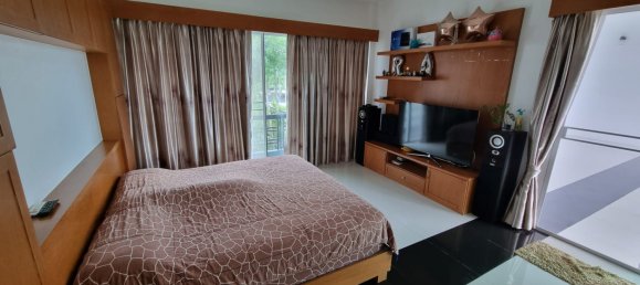 5 bedrooms Villa in Pattaya, Thailand No. 11155 17